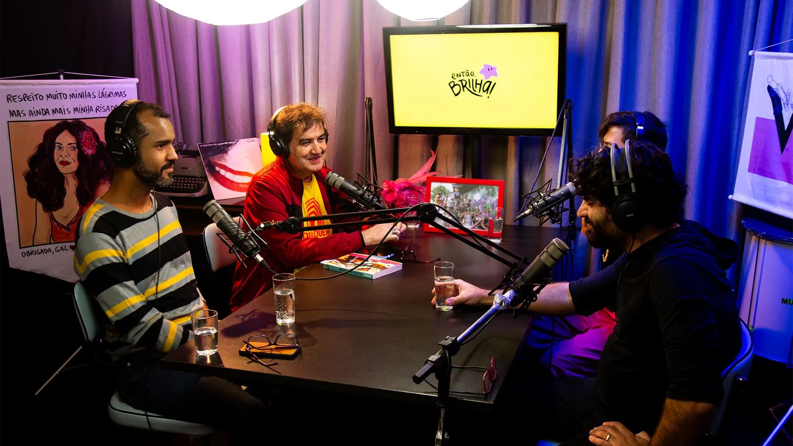 Estúdio montado para podcast